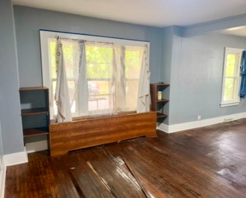 Tiny photo for 500 S Forest Avenue, Carbondale, IL 62901 (MLS # 12771882)