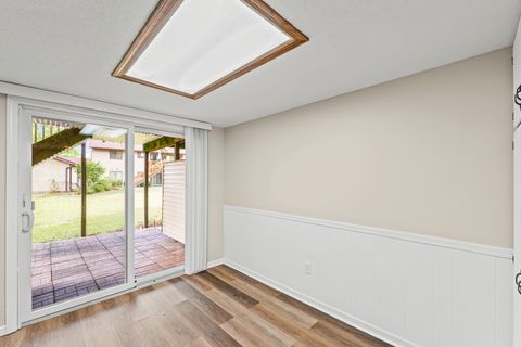 Tiny photo for 1304 Christopher Circle #1, Urbana, IL 61802 (MLS # 12482238)