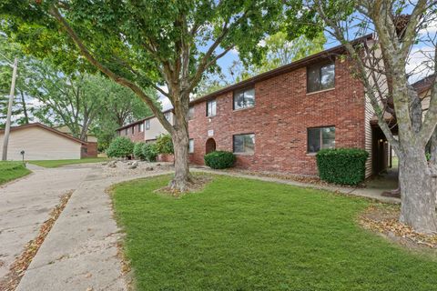 Tiny photo for 1304 Christopher Circle #1, Urbana, IL 61802 (MLS # 12482238)