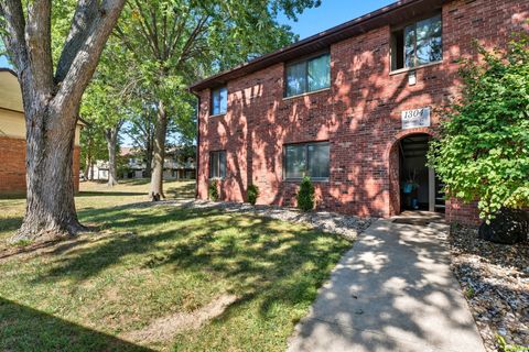 Tiny photo for 1304 Christopher Circle #1, Urbana, IL 61802 (MLS # 12482238)