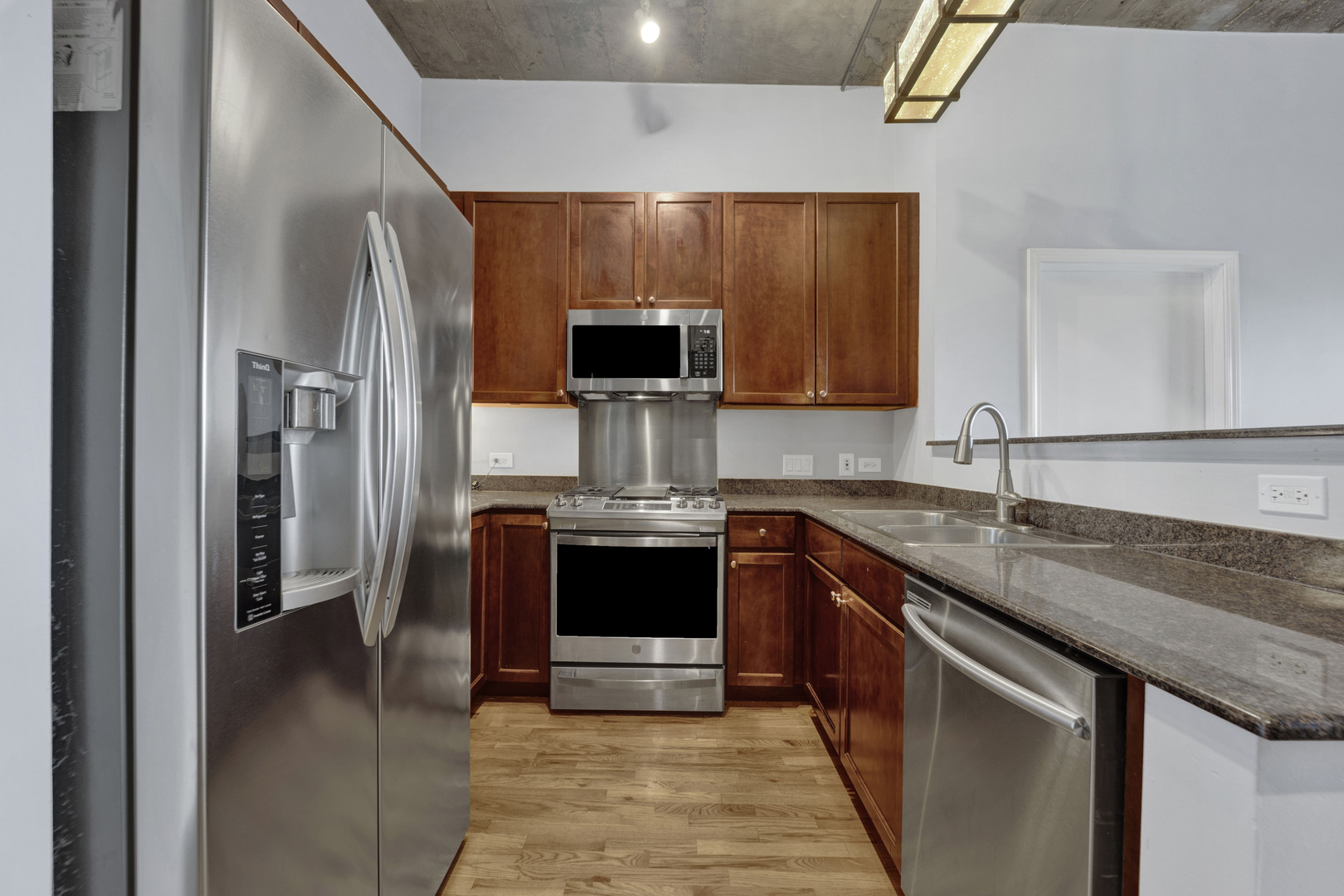 1000 W 15th Street 326
