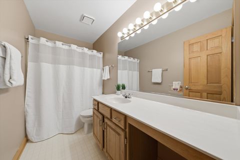 Tiny photo for 1030 Mount Vernon Drive, Grayslake, IL 60030 (MLS # 12594505)
