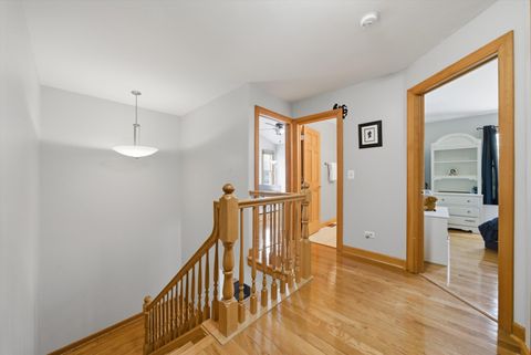 Tiny photo for 1030 Mount Vernon Drive, Grayslake, IL 60030 (MLS # 12594505)