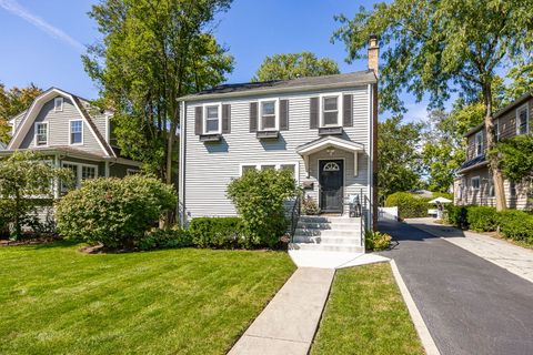 Photo of 306 Northwood Road, Riverside, IL 60546 (MLS # 12607694)