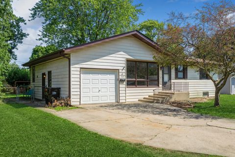 Tiny photo for 365 Harold Street, Crystal Lake, IL 60014 (MLS # 12638143)