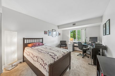 Tiny photo for 2434 Brandenberry Court #2A, Arlington Heights, IL 60004 (MLS # 12715286)