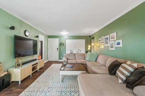 Tiny photo for 2434 Brandenberry Court #2A, Arlington Heights, IL 60004 (MLS # 12715286)