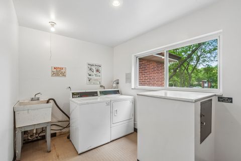 Tiny photo for 2434 Brandenberry Court #2A, Arlington Heights, IL 60004 (MLS # 12715286)
