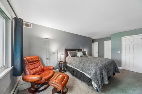 Tiny photo for 2434 Brandenberry Court #2A, Arlington Heights, IL 60004 (MLS # 12715286)