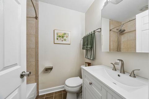 Tiny photo for 2434 Brandenberry Court #2A, Arlington Heights, IL 60004 (MLS # 12715286)