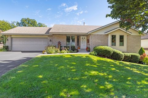 Photo of 1930 Raincloud Drive, Rockford, IL 61108 (MLS # 12584324)