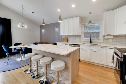 Tiny photo for 3 W White Oak Street, Arlington Heights, IL 60005 (MLS # 12727071)