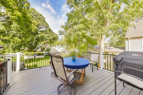 Tiny photo for 421 E Willow Avenue, Wheaton, IL 60187 (MLS # 12578814)