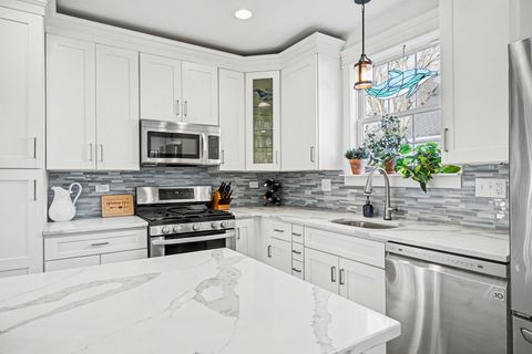 Tiny photo for 421 E Willow Avenue, Wheaton, IL 60187 (MLS # 12578814)