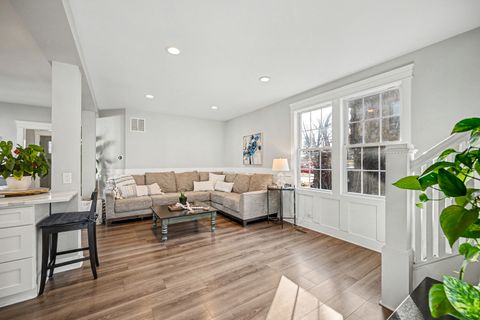 Tiny photo for 421 E Willow Avenue, Wheaton, IL 60187 (MLS # 12578814)