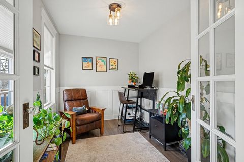 Tiny photo for 421 E Willow Avenue, Wheaton, IL 60187 (MLS # 12578814)