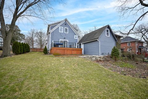 Tiny photo for 421 E Willow Avenue, Wheaton, IL 60187 (MLS # 12578814)