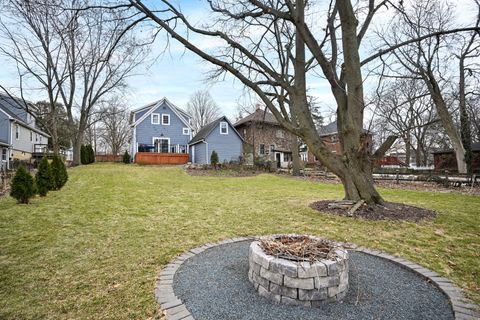 Tiny photo for 421 E Willow Avenue, Wheaton, IL 60187 (MLS # 12578814)