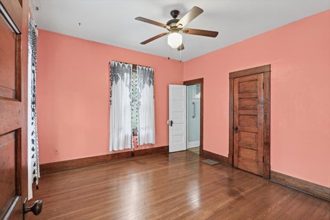 Tiny photo for 711 S Prairie Street, Champaign, IL 61820 (MLS # 12778422)