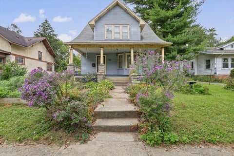 Tiny photo for 711 S Prairie Street, Champaign, IL 61820 (MLS # 12778422)
