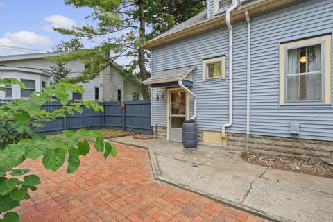 Tiny photo for 711 S Prairie Street, Champaign, IL 61820 (MLS # 12778422)
