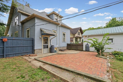 Tiny photo for 711 S Prairie Street, Champaign, IL 61820 (MLS # 12778422)