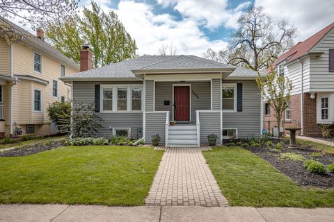 Photo of 1204 Madison Street, Evanston, IL 60202 (MLS # 12624509)