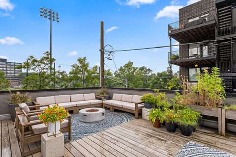Tiny photo for 1300 N Claremont Avenue #1E, Chicago, IL 60622 (MLS # 12757486)