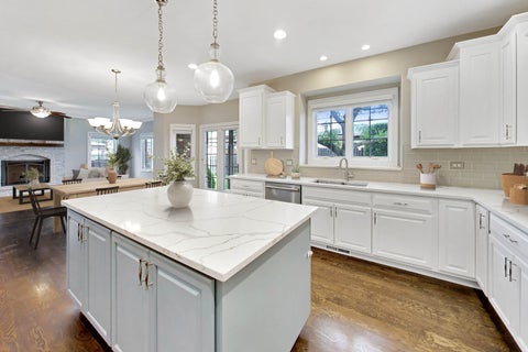 Tiny photo for 626 N VAN AUKEN Street, Elmhurst, IL 60126 (MLS # 12664053)