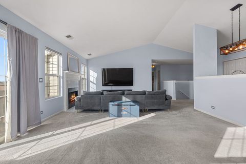 Tiny photo for 1281 Merrimack Court #1281, Crystal Lake, IL 60014 (MLS # 12587745)