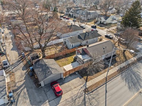 Tiny photo for 9301 S 54th Court, Oak Lawn, IL 60453 (MLS # 12598101)