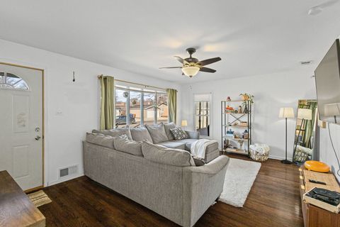 Tiny photo for 9301 S 54th Court, Oak Lawn, IL 60453 (MLS # 12598101)