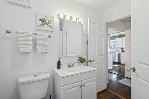 Tiny photo for 9301 S 54th Court, Oak Lawn, IL 60453 (MLS # 12598101)