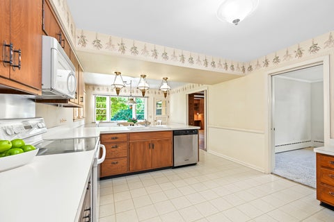 Tiny photo for 218 W Elm Street, Wheaton, IL 60189 (MLS # 12747013)