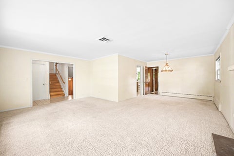 Tiny photo for 218 W Elm Street, Wheaton, IL 60189 (MLS # 12747013)
