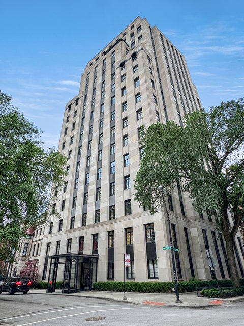 Tiny photo for 1260 N Astor Street #7, Chicago, IL 60610 (MLS # 12743102)