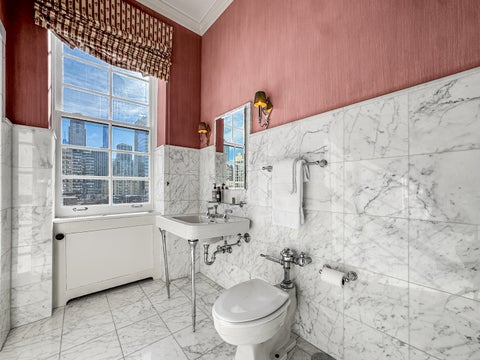 Tiny photo for 1260 N Astor Street #7, Chicago, IL 60610 (MLS # 12743102)