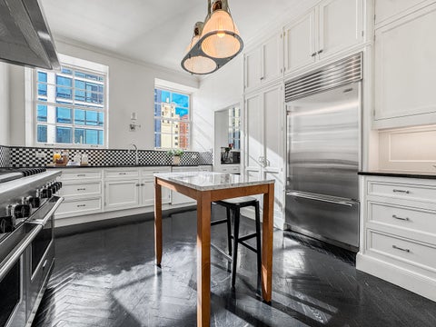 Tiny photo for 1260 N Astor Street #7, Chicago, IL 60610 (MLS # 12743102)