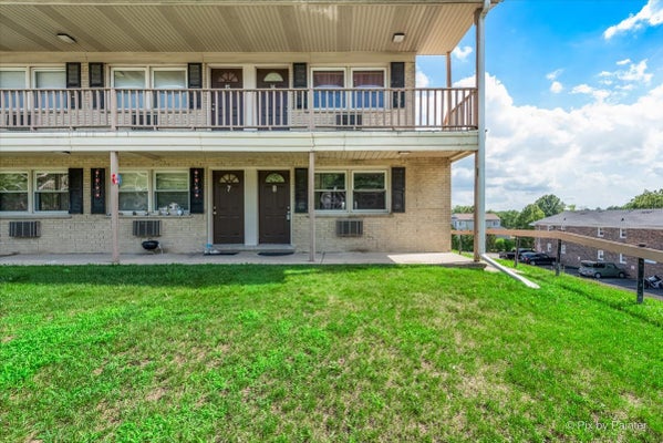821 BODE RD APT 8, ELGIN, IL 60120 - Image fa22b7c1412c7c29c1d33f5e7df5a95e/754874362