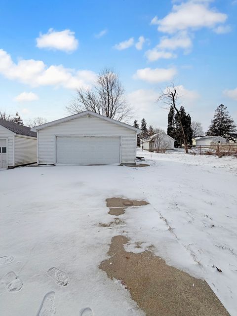 Tiny photo for 327 W Garfield Street, Freeport, IL 61032 (MLS # 12537699)
