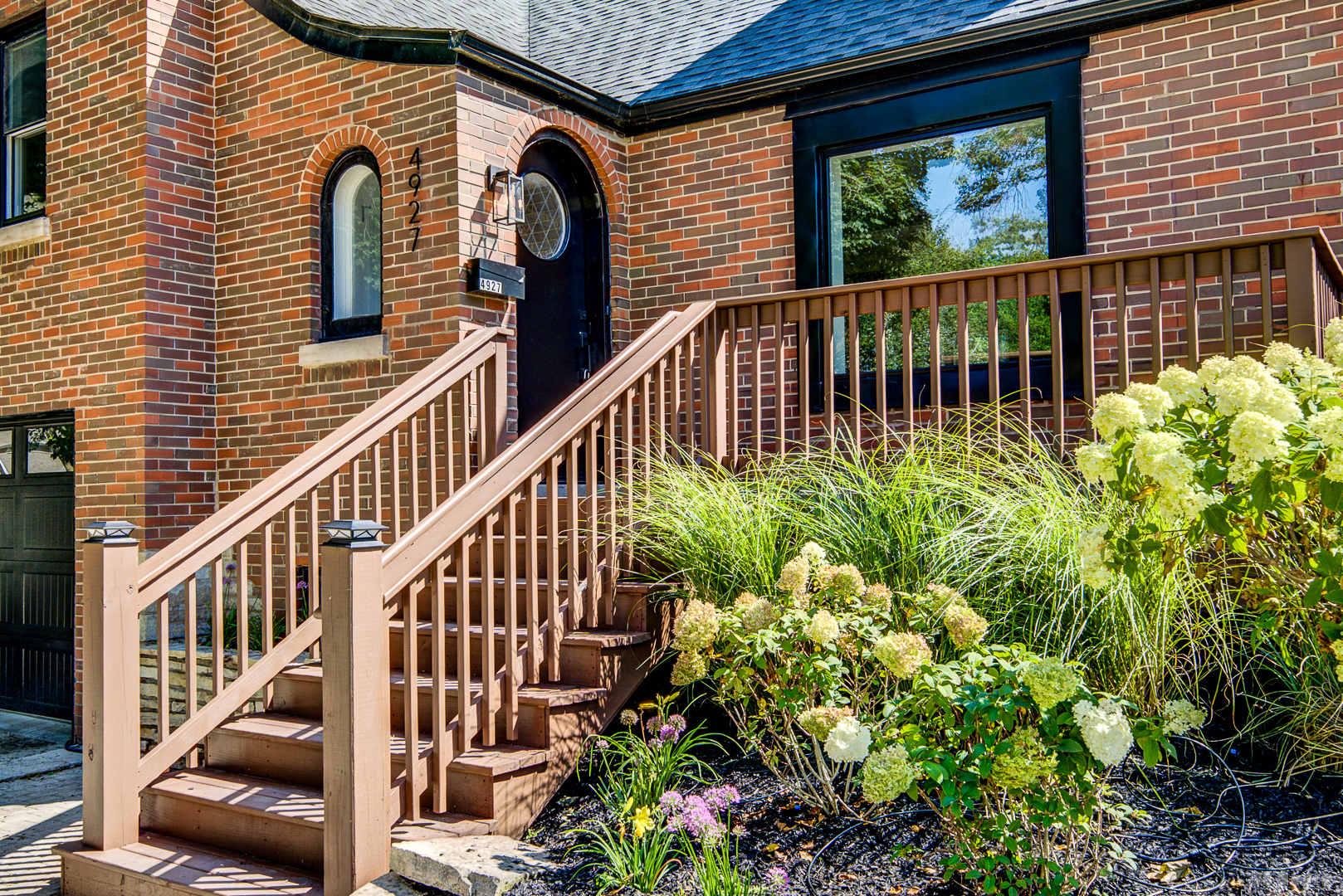 4927 Bryan Place