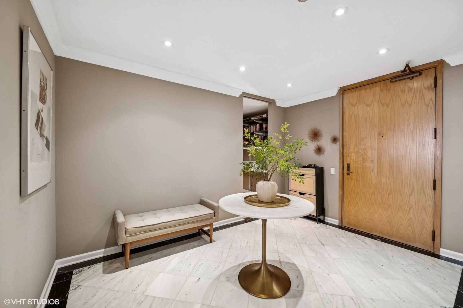680 N Lake Shore Drive 816