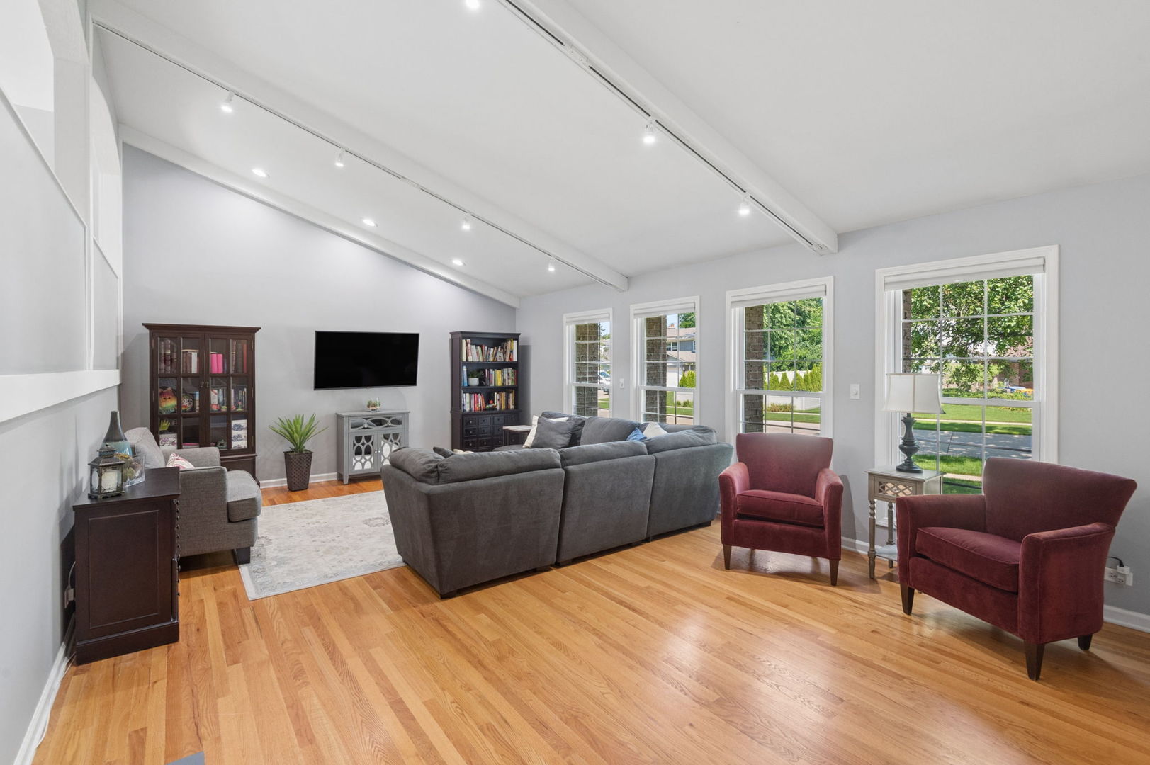 3923 Rutgers Lane