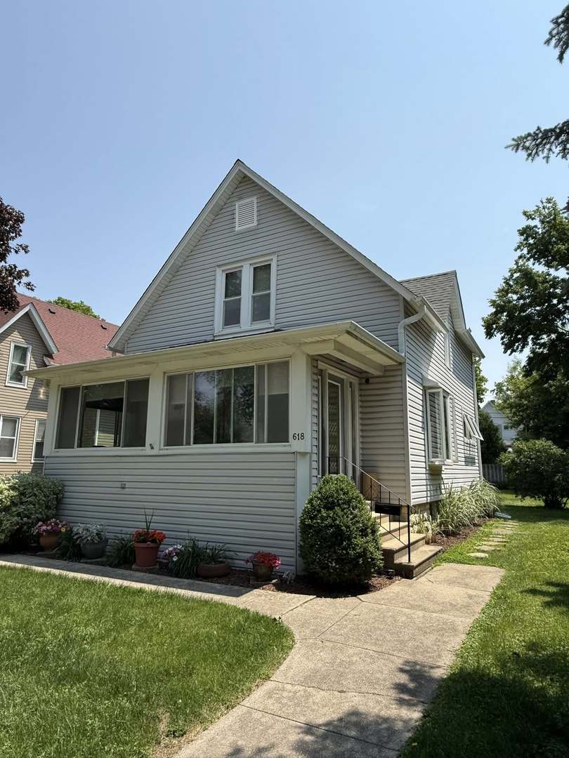 618 DeKalb Avenue
