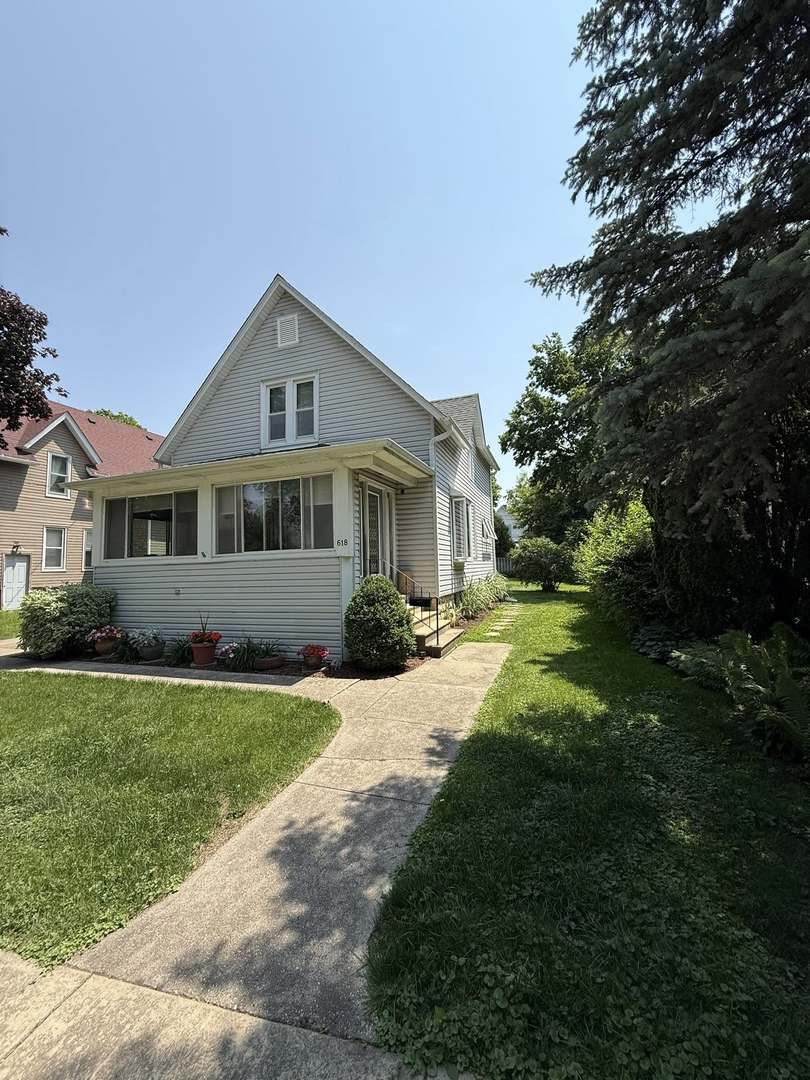 618 DeKalb Avenue