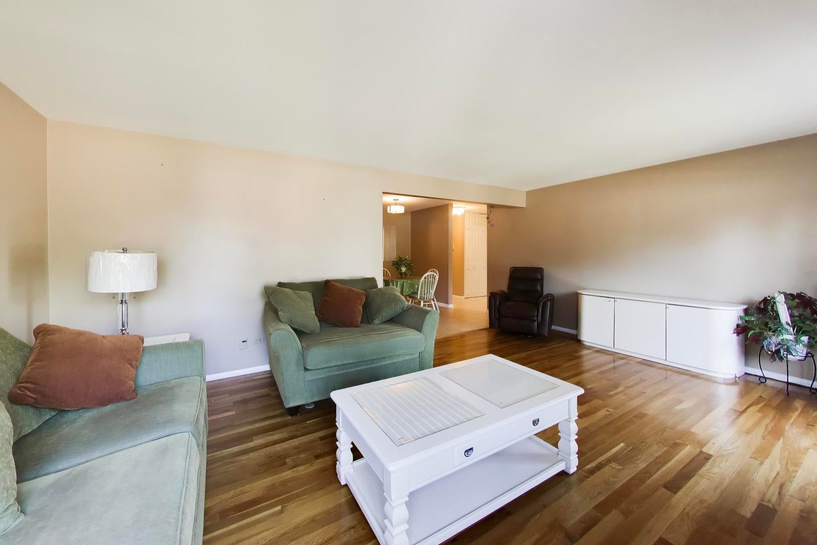 9518 Dee Road 1E