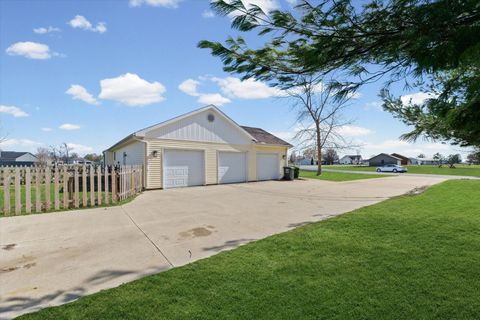 Tiny photo for 29 Falcon Pass, Camargo, IL 61919 (MLS # 12582194)