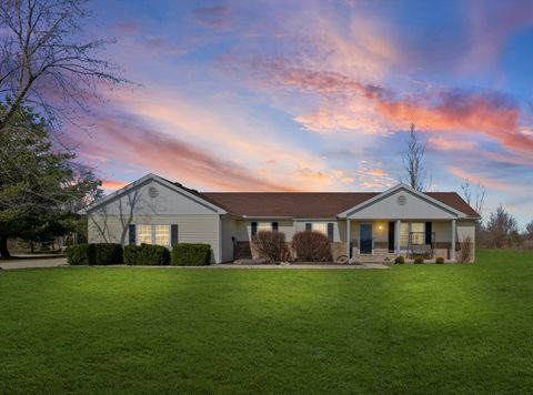 Photo of 29 Falcon Pass, Camargo, IL 61919 (MLS # 12582194)