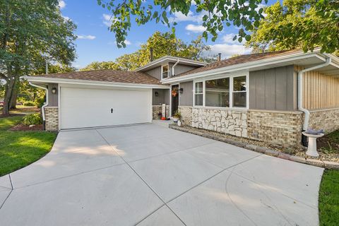 Tiny photo for 125 Kimber Drive, New Lenox, IL 60451 (MLS # 12491289)