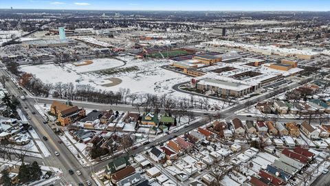 Tiny photo for 2716 Grove Avenue, Berwyn, IL 60402 (MLS # 12533886)